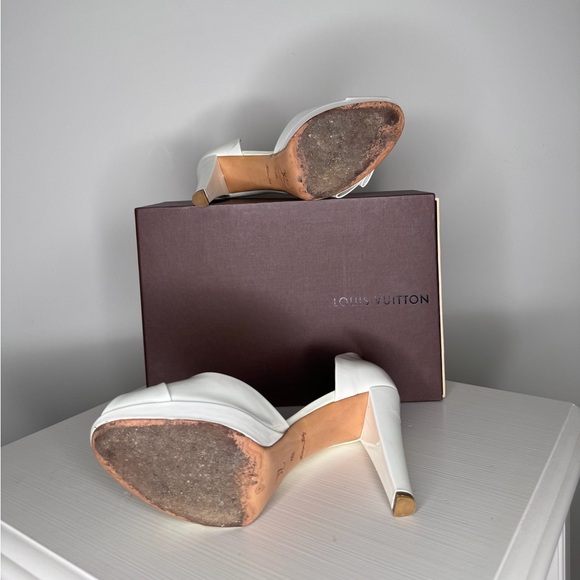 Louis Vuitton pumps - Picture 4 of 6